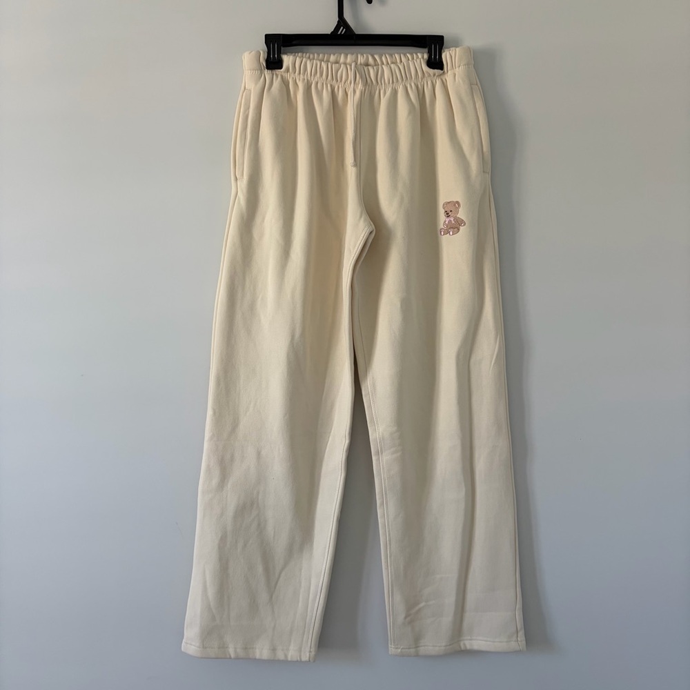 Happy Camp3R Camp3y Teddy Bear Embroidered Cream Wide Leg Sweatpants M NWT